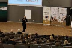 6bfa605d-8ecb-46c4-8d7c-6970429e5185